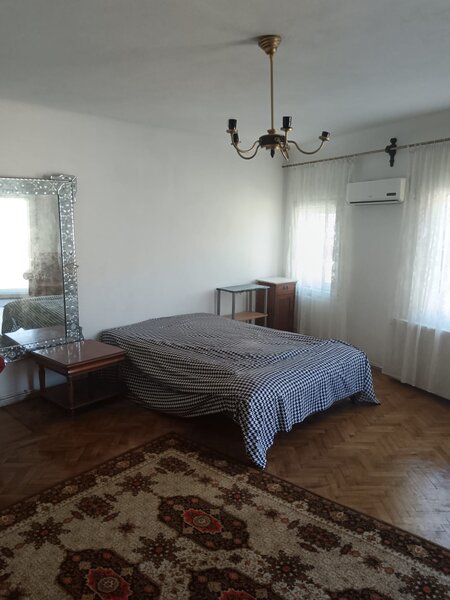 Mosiilor, Pache Protopescu camera vila